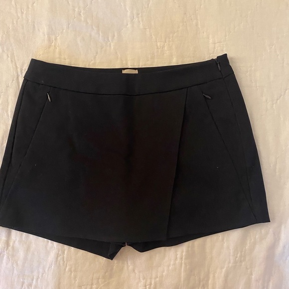 Black skort - Picture 2 of 5